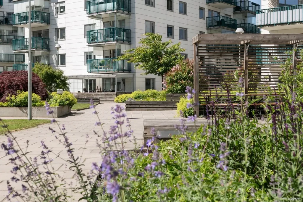 8. Inkoppling av vagguttak strombrytare i flerbostadshus